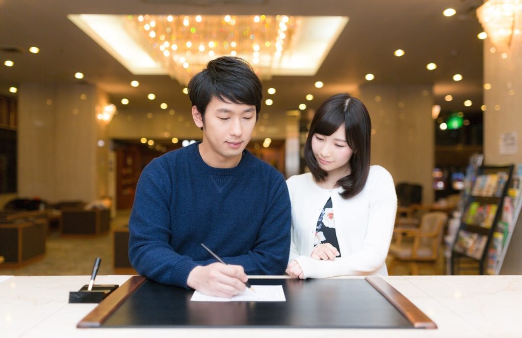 ホテル業界への転職を成功させるコツと企業の探し方教えます!