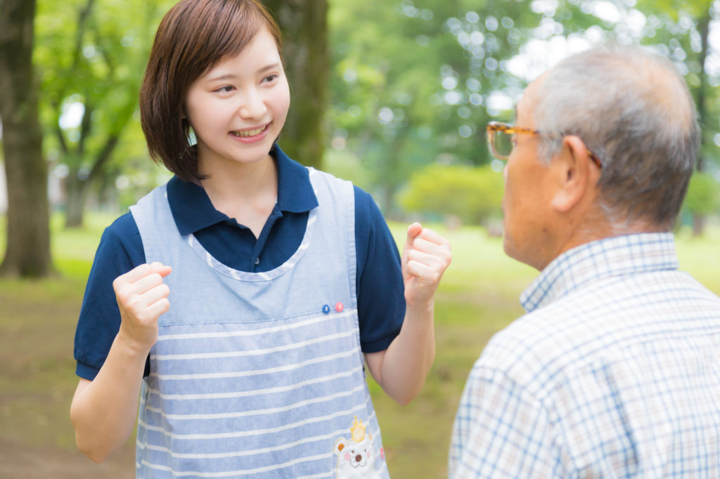 介護職の転職!志望動機の回答例22選から応用すれば対策はバッチリ!