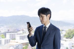 転職の面接試験で合格フラグ・不合格フラグを出す面接官の面接後の様子
