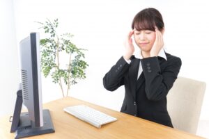 転職の一次面接の通過率が悪い第二新卒女性が対策したい様子
