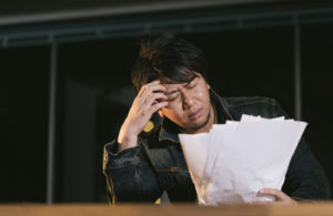 面接で嘘がバレるリスクがある為悩む応募者